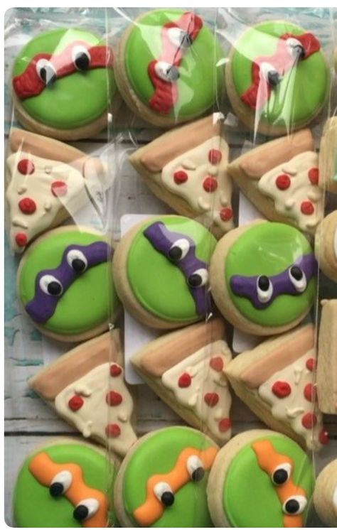 Tmnt Cake Pops, Tmnt Cookies Decorated, Ninja Turtle Cookies Decorated, Ninja Turtle Party Food, Tmnt Balloons, Ninja Turtle Cake Pops, Tmnt Cookies, Tmnt Birthday Party Ideas, Ninja Turtle Cookies