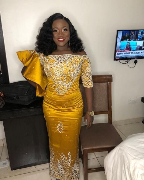 George Asoebi Gowns, George Fabric Styles, George Designs, George Fabric, Baby Dedication, African Style, African Dresses, African Dresses For Women, African Dress