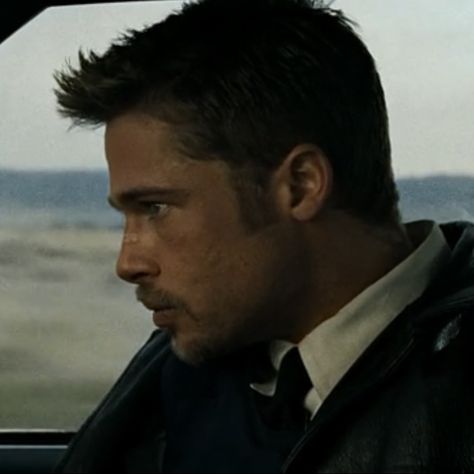 Warrior Haircut Men, Warrior Haircut, Warrior Cut Men, Brad Pitt Se7en, Military Haircut, Tyler Durden, Hair Icon, Christian Bale, Jairzinho