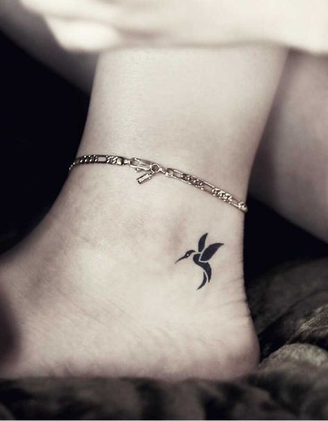 Small Hummingbird Tattoo, Small Foot Tattoos, Bird Tattoos For Women, Black Bird Tattoo, Cool Tattoo, Hummingbird Tattoo, Bird Tattoo, Dream Tattoos, Frozen In Time