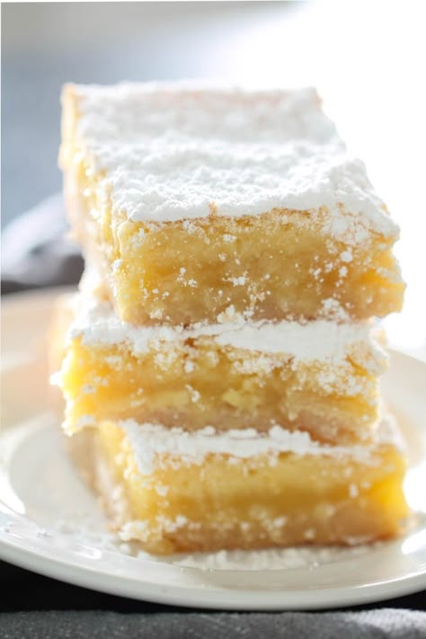 Homemade Lemon Bars, Best Lemon Bars, Dessert Inspiration, Lemon Bars Easy, Lemon Bar, Lemon Bars Recipe, Brownies Cookies, Lemon Squares, Easter Sweets