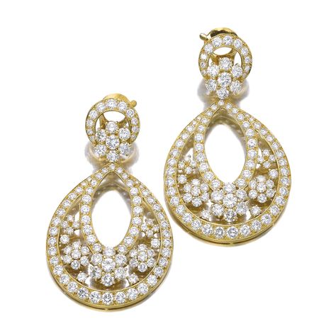 diamond pendent earrings, VC&A    Sotheby's Ear Jewellery, Jewellery Diamonds, Bulgari Jewelry, Diamond Pendent, High Fashion Jewelry, Van Cleef And Arpels, Ear Clips, Solitaire Studs, Ear Rings