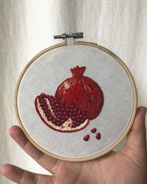 Original hand stitched pomegranate embroidery on a 5 in hoop Pomegranate Embroidery, Sketchbook Ideas Inspiration, Tambour Beading, Embroidery 3d, Art Dolls Cloth, Embroidered Art, Hand Embroidery Projects, Macrame Patterns Tutorials, Embroidery On Clothes