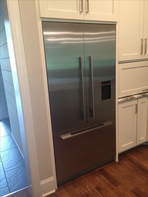 Fisher & Paykel 36" Built in Refrigerator Fisher And Paykel Integrated Fridge, Fisher Paykel Refrigerator, Fisher And Paykel Refrigerator, Victorian Santa, Handleless Kitchen, Built In Refrigerator, Integrated Fridge, Built Ins, Refrigerator