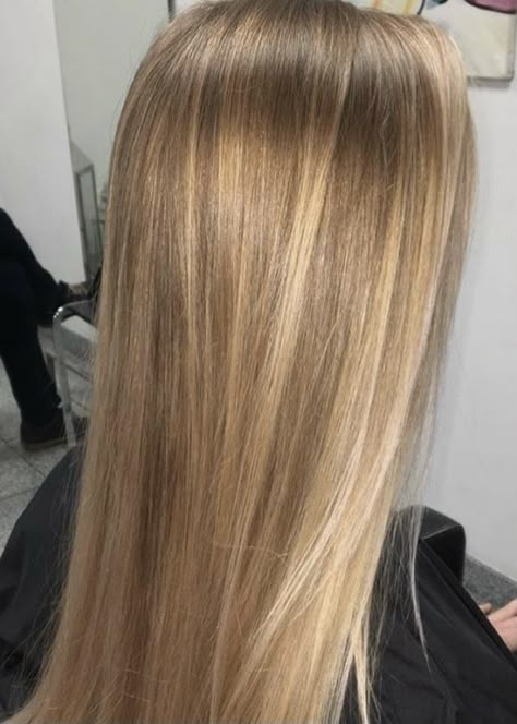 Haircolor Ideas, Hairstyles For Summer, Warm Blonde Hair, Blonde Hair Goals, Summer Blonde Hair, Pixie Bob Haircut, Brown Hair Inspo, Brunette Hair With Highlights, Dyed Blonde Hair