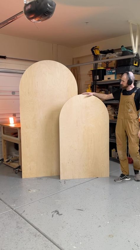 Woodshop Box Studio | Simple arch backdrop with a stand 🙌 📌 All the tools and things i use are linked in my bio 📌 📌 Need a quote for a custom woodwork? Text… | Instagram Halloween Arch Backdrop Ideas, Arch Photo Backdrop With Balloons, Bridal Shower Diy Backdrop, Arc Backdrop Diy, Wood Arch Backdrop With Balloons, Two Arch Backdrop, How To Make Wooden Arch Backdrop, Diy Plywood Arch Backdrop, Wooden Backdrop Ideas