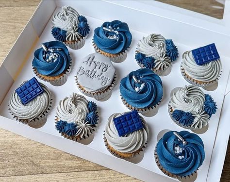 Fathersday Cupcake Ideas, Mens Birthday Cupcakes Ideas, Cupcakes Decoration For Men, Denim Cupcakes, Cupcake Designs For Men, Birthday Cupcakes Ideas For Men, Work Cupcakes, Birthday Cupcakes Boy, Fathers Day Cupcakes