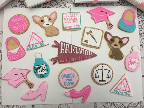 Legally Blonde Party Theme Ideas, Legally Blonde Desserts, Legally Blonde Cake, Legally Blonde Party Food, Legally Blonde Cookies, Graduation Cap Legally Blonde, Legally Blonde Cookies Decorated, Legally Blonde Party, Legally Blonde Movie