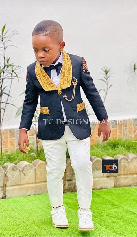 Kiddie Prom, African Kids Clothes, Latest African Wear For Men, Couples African Outfits, African Print Pants, African Wear For Men, Digital Dj, Suit For Wedding, Boys Closet