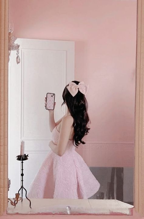 Pink Dresses Coquette, Coquette Princess Outfit, Soft Pink Princess Aesthetic, Soft Girl Dress Aesthetic, Soft Girl Pink Aesthetic, Princess Core Outfit, Pink Aesthetic Dress, Modern Princess Outfits, Aesthetic Royalcore