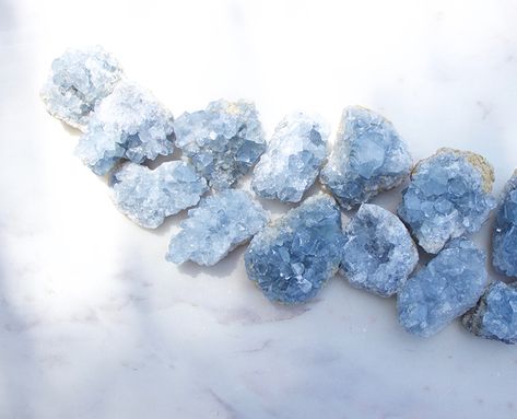 Celestite Crystal Aesthetic, Blue Calcite Aesthetic, Blue Calcite Crystal, Celestial Crystal, Bright Blue Crystals, Celestite Crystal, Crystal Aesthetic, Spiritual Crystals, Crystal Geode