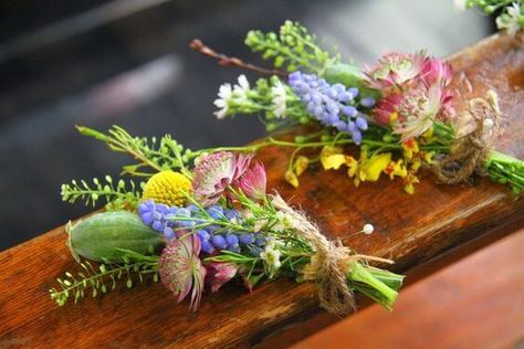 Summer Wildflower Boutonniere, Wild Flower Boutineer, Wild Flower Wedding Boutonniere, Wildflower Boutineer Ideas, Spring Flower Boutonniere, Wildflower Buttonhole, Wild Flower Corsage, Wild Flower Boutonniere, Wildflower Boutonniere