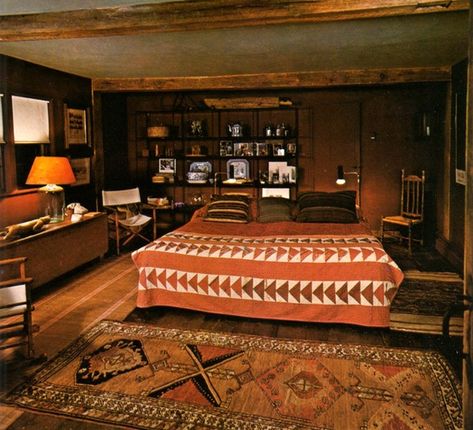 1970s Bedroom, 1970s Interior Design, Retro Cabin, Retro Homes, Historic Interiors, 70s House, 70s Interior, 1970s Decor, 1970s Home