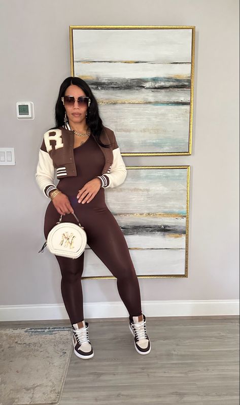 Full Body Suit Outfits One Piece, Bodycon Jumpsuit Outfit With Sneakers, Jumpsuit Concert Outfit, Long Bodysuit Outfit, Catsuit Outfit Jumpsuits, Jumpsuit Outfit Black Women, Full Body Suit Outfits, Jumpsuit With Sneakers, Homecoming Fits