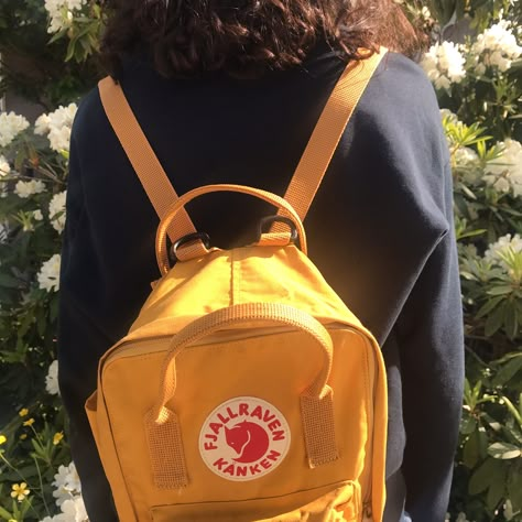 2018 Yellow Aesthetic, 2018 Artsy Aesthetic, Fjallraven Kanken Yellow, Yellow Kanken Aesthetic, 2018 Indie Aesthetic, Yellow Backpack Aesthetic, 2019 Indie Aesthetic, Yellow Bag Aesthetic, How To Time Travel