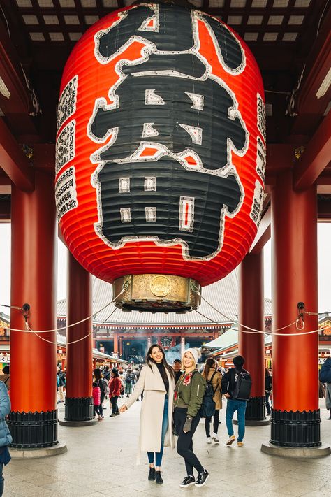 10 Simple Steps to Prepare for Your Trip to Japan Asakusa Sensoji Temple, Sensoji Temple Tokyo, Asakusa Temple, Learn Basic Japanese, Pops Restaurant, English Project, Sensoji Temple, Japan Guide, Blossom Season