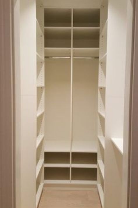 (paid link) Maximize your small closet space by utilizing organizational tactics. Hang multiple levels of rods to fit more clothing items. Utilize racks and shelves for items that don't need to be hung. Install under-the-shelf baskets for accessories and linens. If using an armoire, store off-season clothes in the top section, freeing up room below for everyday use. Make use of wall space by installing hooks or peg boards and adding storage boxes on the floor if necessary. Small Closet Room, Small Closet Design, Narrow Closet, Small Dressing Rooms, Deep Closet, Small Closet Space, Dressing Room Closet, Closet Design Layout, Closet Renovation