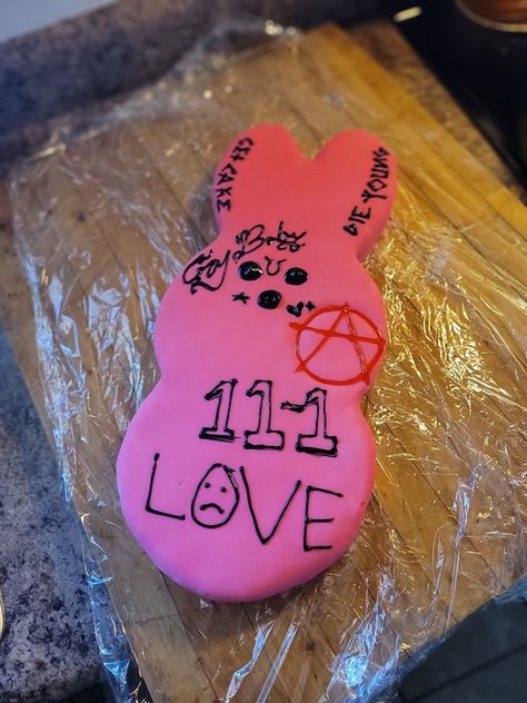 Lil Peep -Peep cake #lilpeep #birthdaycake #birthdaycakeideas #lilpeepcake #birthday Lil Peep Birthday Cake, Peep Cake, Peeps Cake, 15th Birthday Cakes, Lil Peep Hellboy, Spiderman Art Sketch, 16 Birthday Cake, Cute Guy Pics, Dream Cake