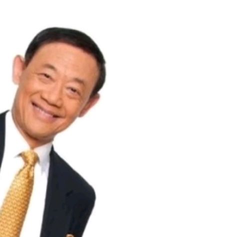 Jose Mari Chan Funny, Jose Mari Chan Christmas Picture, Jose Marie Chan Photos, Jose Mari Chan Meme, Jose Mari Chan, Weird Pfp, Chan Pfp, Mari Chan, Kim Jong Un Memes