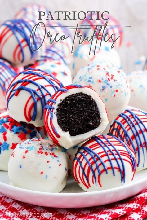 Oreo Truffle, 4th July Food, Oreo Truffles Recipe, Patriotic Cake, Patriotic Food, Patriotic Desserts, Chocolate Oreo, 4th Of July Desserts, Oreo Truffles