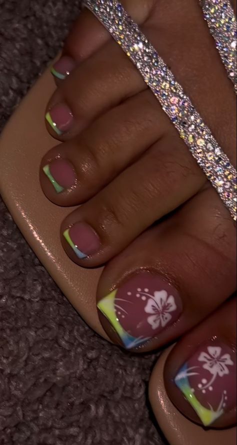 Cute Pedicure Ideas Black Women, Creative Pedicure Ideas, Pedicure For Green Dress, Toe Nail Summer Designs, White French Tip Toes With Design, Toes Inspo Nails, Colorful Toe Nail Designs, Vacation Toe Nails Pedicures, Vacation Nails And Toes