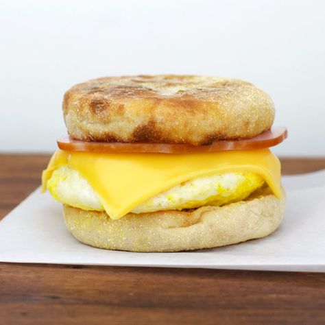 Microwave Egg-A-Muffin Egg Mcmuffin Recipe, Mug Meals, Microwave Muffin, Microwave Mug Recipes, Ways To Cook Eggs, Egg Mcmuffin, Crockpot Breakfast Casserole, Microwave Eggs, Egg Sandwich