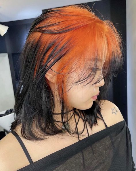 Orange Hair Dye, Fox Hair Dye, Black To Blonde Hair, Red Hair Looks, Deep Winter Colors, Boosting Confidence, Hair Color Orange, Hair Color Underneath, Black Hair Dye