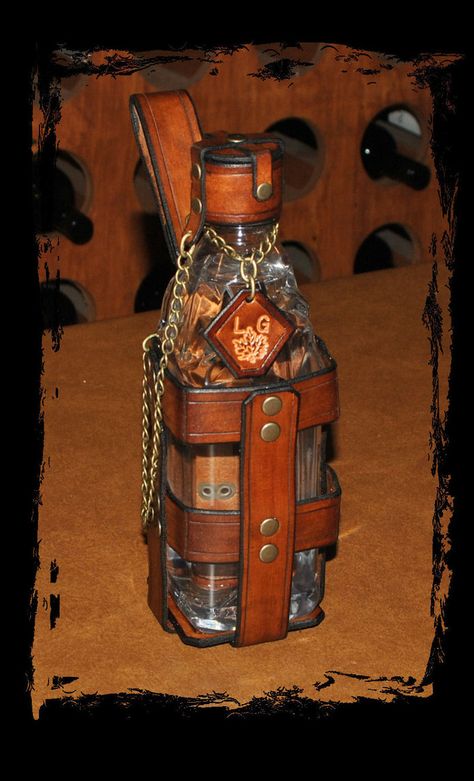 for disposable water bottle Leather Bottle Holder, Leather Water Bottle, Ren Fest, Larp Costume, Bottle Ideas, Steampunk Diy, Steampunk Cosplay, Steampunk Accessories, Leather Artisan