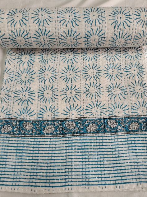 Hand Block Print Cotton Bedspread Handmade Kantha Quilt Indian - Etsy Kantha Bedding, King Size Blanket, Reversible Bedding, Bedding Throw, Kantha Bedspreads, Quilts For Sale, Quilted Bedspreads, Kantha Stitch, Blue Quilts