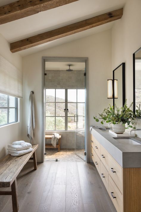 BATH — BTH Large Bathroom, Casa Container, Dream Bathrooms, Rustic Bathroom, House Bathroom, Beautiful Bathrooms, House Inspo, Dream Home Design, Bathroom Inspiration