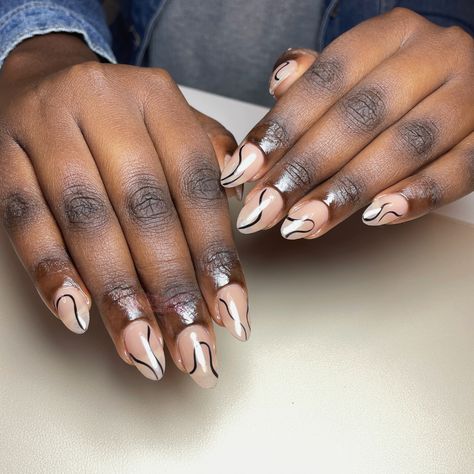 abstract line work~

Gel X extensions (basic art)
#adelaidenails #adelaidebiab #adelaidegelx #adelaidenailart #nudenails #swirlnails @ Gel X Extensions, Line Nails, Nails Extension, Basic Art, Lines On Nails, Line Work, Nail Studio, Nail Extensions, Abstract Lines