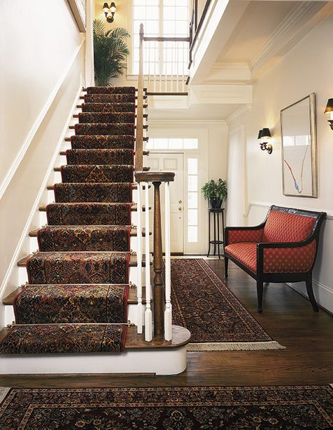 Vintage Runner Stairs, Stairs With Photos, Traditional Stair Runner, Carpeted Staircase Ideas, Minnesota Decor, Staircase Runner Ideas, Staircase Runners, Vintage Stair Runner, Carpeted Staircase