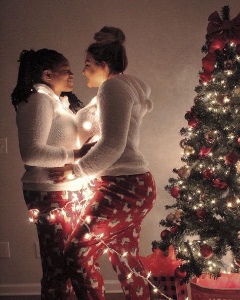 Lesbian Christmas Party Outfits, Sapphic Christmas, Wlw Christmas, Christmas Lesbian, Lesbian Christmas, Hallmark Wedding, Poses Winter, Future Soulmate, Pride Christmas