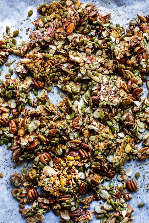 Purely Elizabeth Granola Recipe, Fall Chicken Salad, Vegan Granola Recipe, Granola Recipe Healthy, Vegan Granola, Nut Granola, Granola Breakfast, Superfood Salad, Oatmeal Bowls