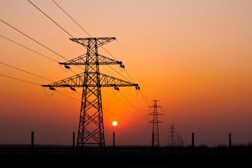 Smart Grids Could Fix Decrepit US Power Grid By Marc Lallanilla, Assistant Editor   |   December 13, 2013 Electricity Art, Ladder Logic, Urban Survival, Power Grid, Electoral College, Emergency Prepping, Brave New World, Power Outage, Career Education