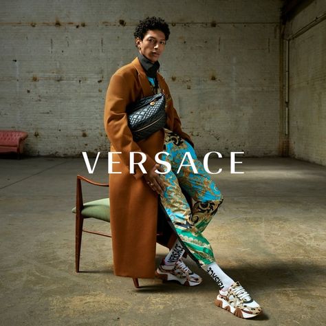 Versace Photoshoot Fashion Photography, Luxury Fashion Campaign, Mens High Fashion Editorial, Men Campaign Fashion, Menswear Fashion Editorial, Vogue Men Photography, Vogue Men Editorial, Editorial Fashion Men, Mens Editorial Fashion Photography