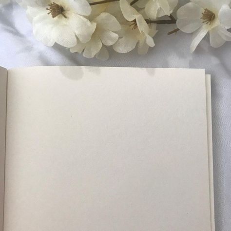 Book Blank Page Aesthetic, Empty Book Pages Aesthetic, Blank Diary Page, Empty Book Page, Blank Pages Aesthetic, Blank Page Book, Plain Book Page, Book Page Aesthetic, Plain Book Page Aesthetic