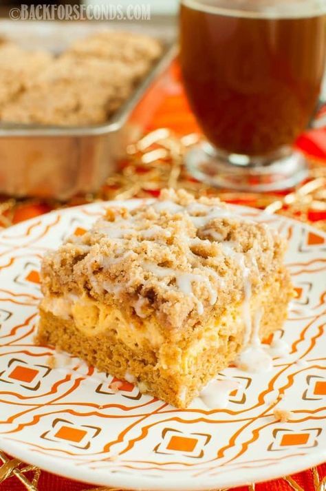 Pumpkin Cream Cheese Coffee Cake with Streusel Coffee Cake Cream Cheese, Popular Holiday Desserts, Pumpkin Streusel Coffee Cake, Sweet Pumpkin Recipes, Cheese Coffee Cake, Pumpkin Streusel, Spiced Cake, Cream Cheese Coffee Cake, Pumpkin Cheesecake Bars