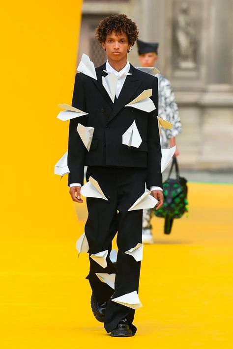 Virgil Abloh Runway, Virgil Abloh Outfits, Lv Menswear, Virgil Abloh Off White, Cubism Fashion, Louis Vuitton Design, Avangard Fashion, Virgil Abloh Louis Vuitton, Off White Virgil Abloh