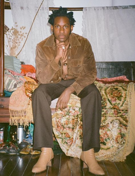 Leon Bridges Style, Leon Bridges, Hope Photos, Happy Love, Mens Street Style, Street Style