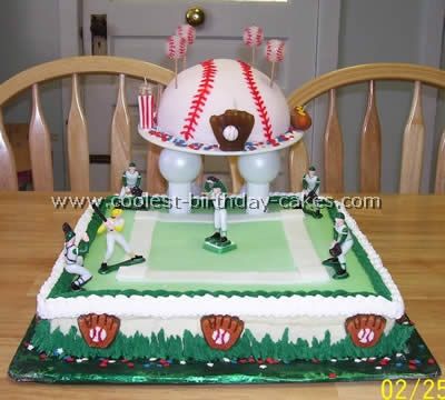 Awesome DIY Birthday Cake Ideas for the Homemade Cake Decorating Enthusiast River Cake, Baseball Field Cake, Baseball Theme Cakes, Baseball Cakes, Baseball Birthday Cakes, Birthday Cake Inspiration, Baseball Cake, Diy Birthday Cake, Baseball Birthday Party