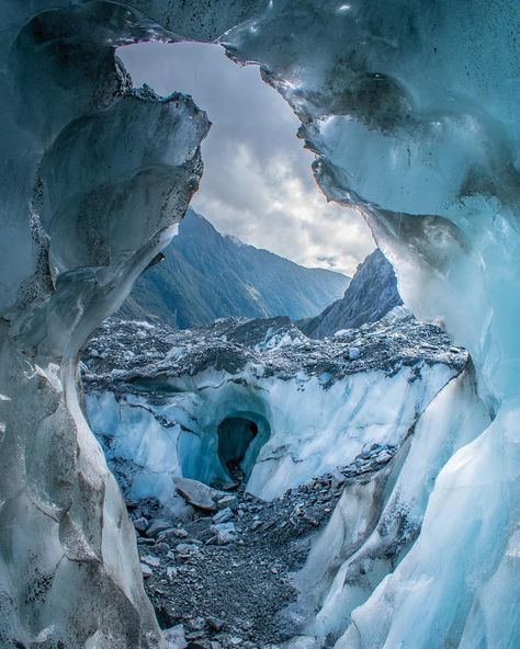 Franz Josef Glacier New Zealand, House At The Beach, Franz Josef Glacier, 2025 Board, Hiking Summer, Pretty World, New Zealand Landscape, Through A Window, Gap Year