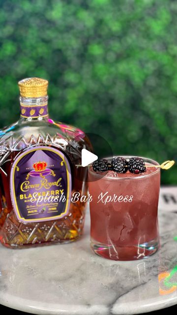 Blackberry Crown Royal Drink Recipes, Blackberry Crown Lemonade, Crown Blackberry Recipes, Crown Royal Blackberry, Blackberry Whiskey Drinks, Crown Blackberry Drinks, Blackberry Crown Royal, Crown Apple Mixed Drinks, Blackberry Crown Drinks