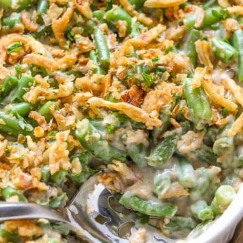 Turkey Dinner Sides, Casserole Meal, Fresh Green Bean Casserole, Easy Stuffing Recipe, Classic Green Bean Casserole, Green Beans Side Dish, Best Mashed Potatoes, Greenbean Casserole Recipe, Cooking Green Beans