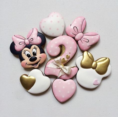 Mouse Cookies Decorated, Minnie Mouse Cookies Decorated, Flora Disney, Cookies Photo, Mouse Cookies, Minnie Mouse Cookies, Happy Birthday Cookie, Mickey Mouse First Birthday, Chocolate Bouquet Diy