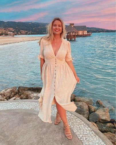 Feminine Curvy Outfits, Boho Summer Outfits Plus Size, Feminine Outfits Plus Size, Curvy Summer Dresses, Midsize Boho Fashion, Curvy Boho Fashion, Plus Summer Outfits, Spring Plus Size Outfits, Summer Plus Size Outfits