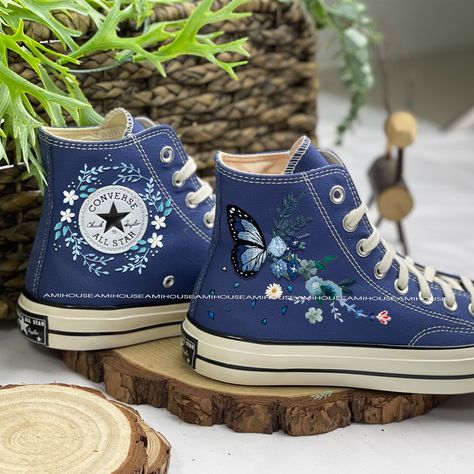 Converse With Butterflies, Cute Converse Shoes High Tops, Unique Shoes Women, Converse Butterfly, Butterfly Converse, Embroidered Converse High Tops, Butterfly Sneakers, Butterfly Things, Unique Converse