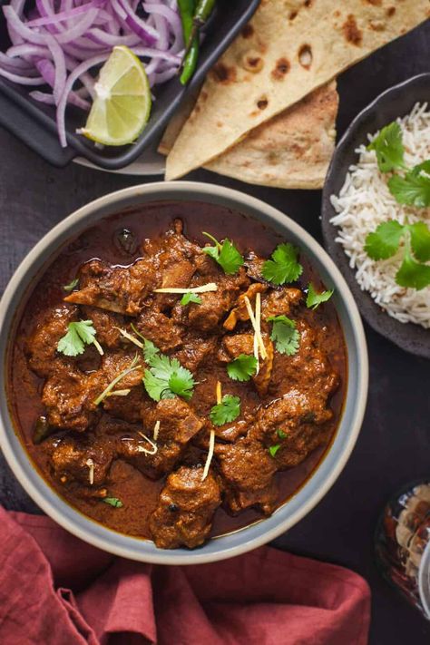 Goat Stew Recipe, Indian Goat, Curried Goat Recipe, Goat Curry, Mutton Curry Recipe, Desi Recipes, Afghan Food Recipes, Goat Recipes, Desi Khana