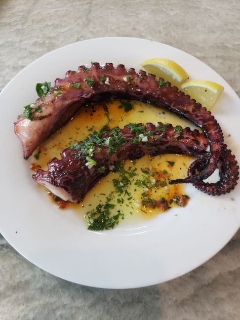 Char Grilled Octopus, Mexican Octopus Recipes, Grilled Octopus Recipe Italian, Charred Octopus Recipe, Sauce For Octopus, Grilled Octopus Recipe Spanish, Pre Cooked Octopus Recipes, Grilled Octopus Recipe Portuguese, Greek Grilled Octopus