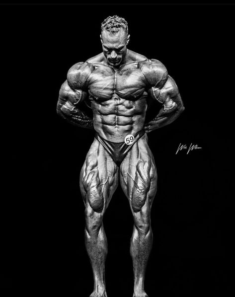 Best Workout Split, Kingsman Movie, Bodybuilding Logo, Chris Bumstead, Badass Pictures, Gym Wallpaper, Bodybuilding Pictures, Best Physique, Workout Splits